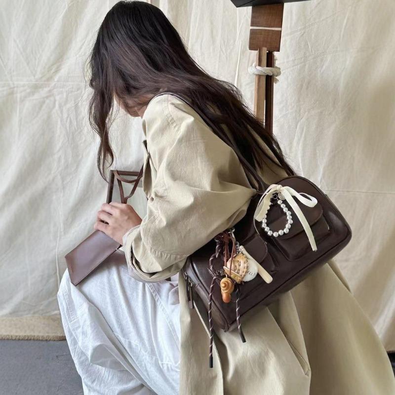 Bag women, autumn and winter new Korean large-capacity retro bowling portable shoulder bag
