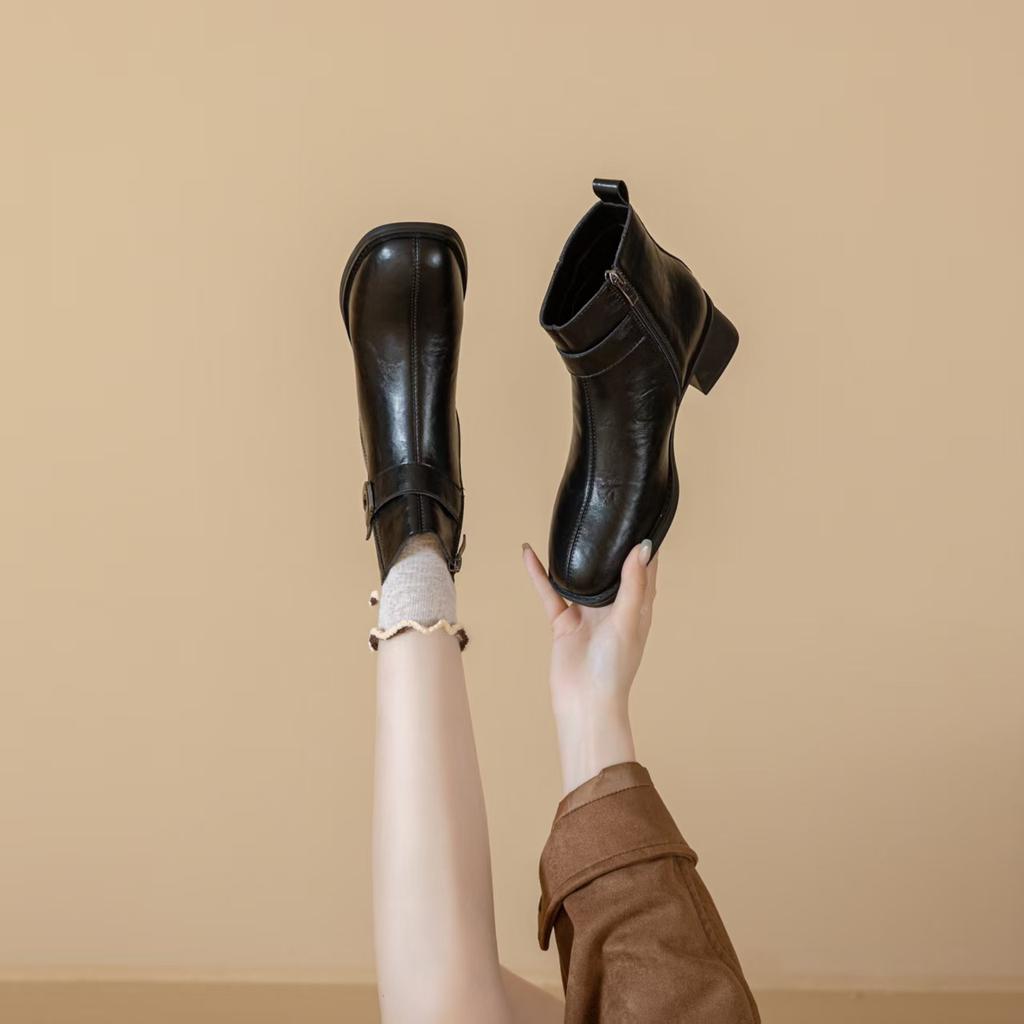 Leather Retro Thick Heel Women's Boots 2025 Autumn and Winter Velvet Martin Boots Versatile Fashion Commuter Black Booties