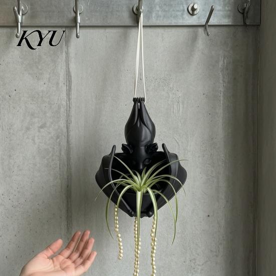 Alternative Gardening Accessories Hanging Bat Planter, Gothic Plant Pot, 3D Printed Unconventional Garden Supplies Halloween Planter for Trailing