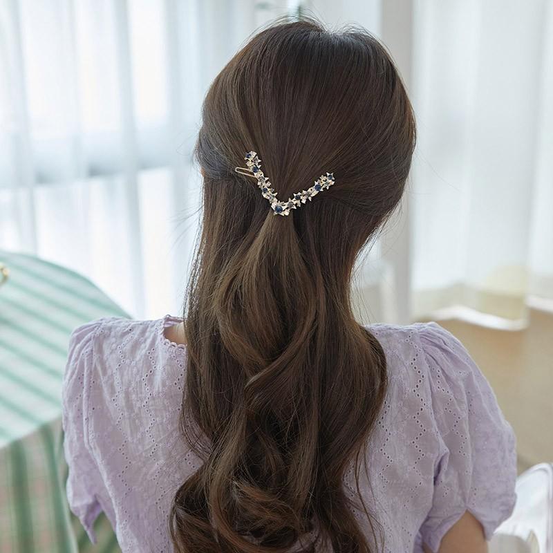 CHIMERA V-Shaped Star Hair Clip, Hair Accessory, Half-Up Clip
