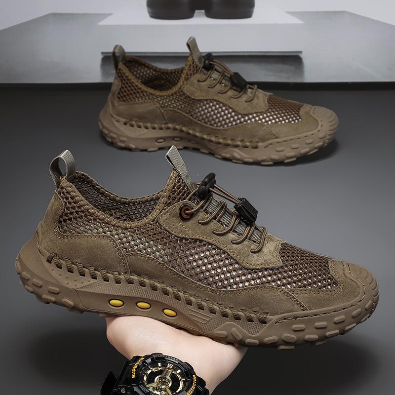 Fashion Breathable Walking Shoes for Men Outdoor Casual Sneakers Hollow Out Male Mesh Shoes Non-Slip Quick Dry Wading Aqua Shoes Sandals