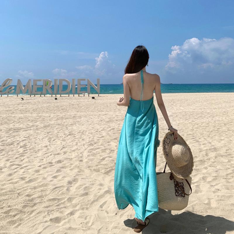 Blue flower holiday style neck dress, gentle and sweet fairy high-end temperament beach dress