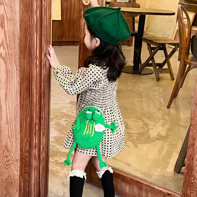 Cute Cartoon Frog Crossbody Bag For Kids With Stylish Design And Durable Material For Everyday Use