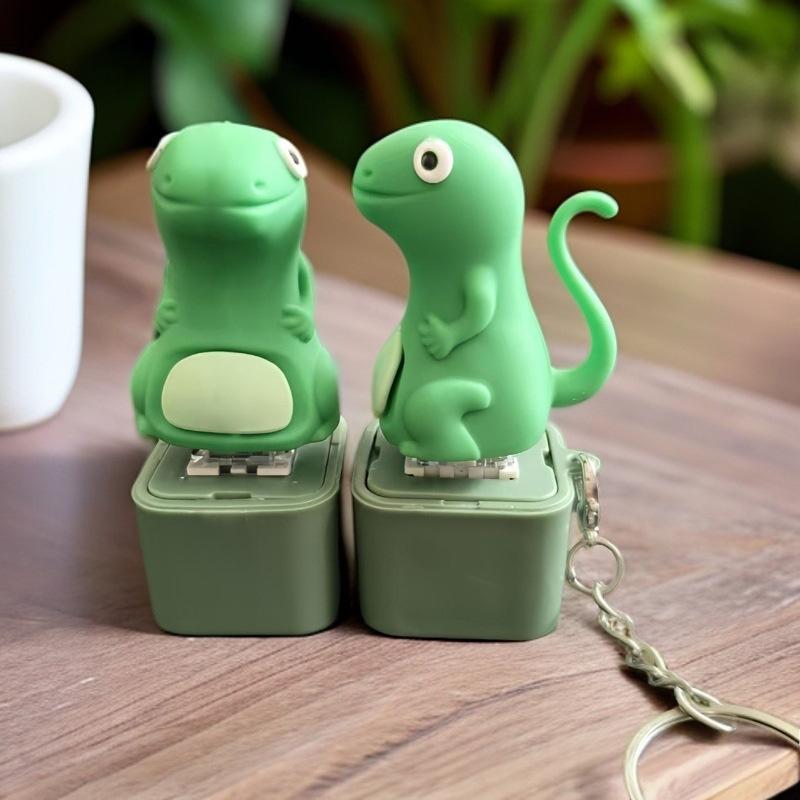 Grappige Hagedis Sleutelhanger Cartoon Hagedis Sleutelhanger Maakt Geluid LED Licht Sleutelhanger Klikkende Stressverlichtende Knop Cadeaus USB Oplaadbaar green