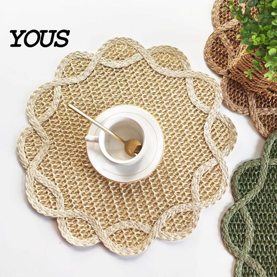 Stain Resistant Mat Woven Placemat, Heat Insulation Non-Slip Table Mat, Retro Style Petal Heat-resistant Placemat Shape Dining for Home