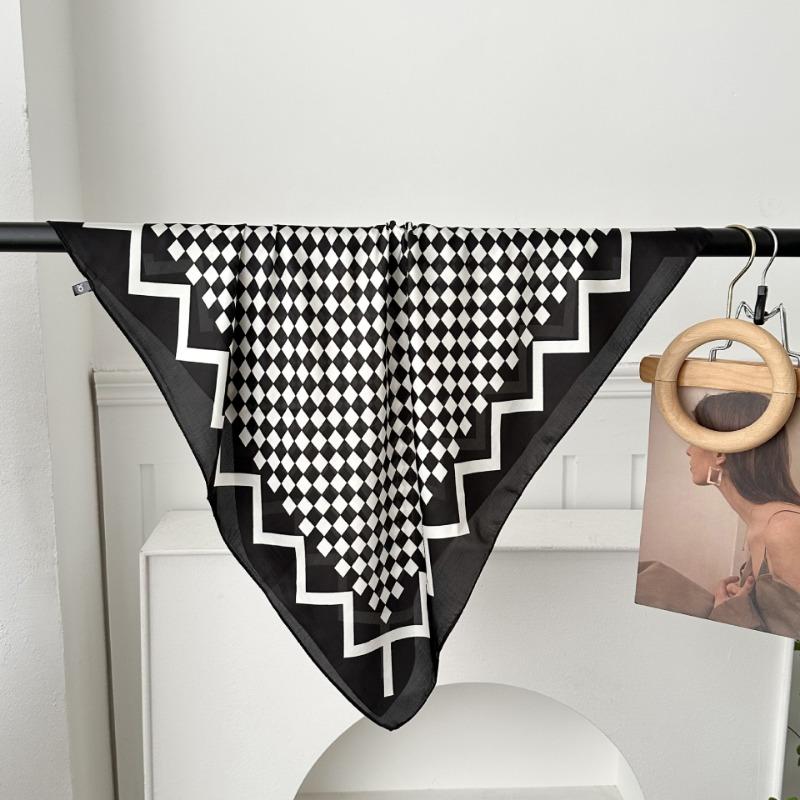 Polka Dot Silk Scarf Square Scarf High-end New Versatile Decorative Scarf Scarf Scarf Neck Cashew Flower Scarf Shawl Can Be Used As a Tube Top