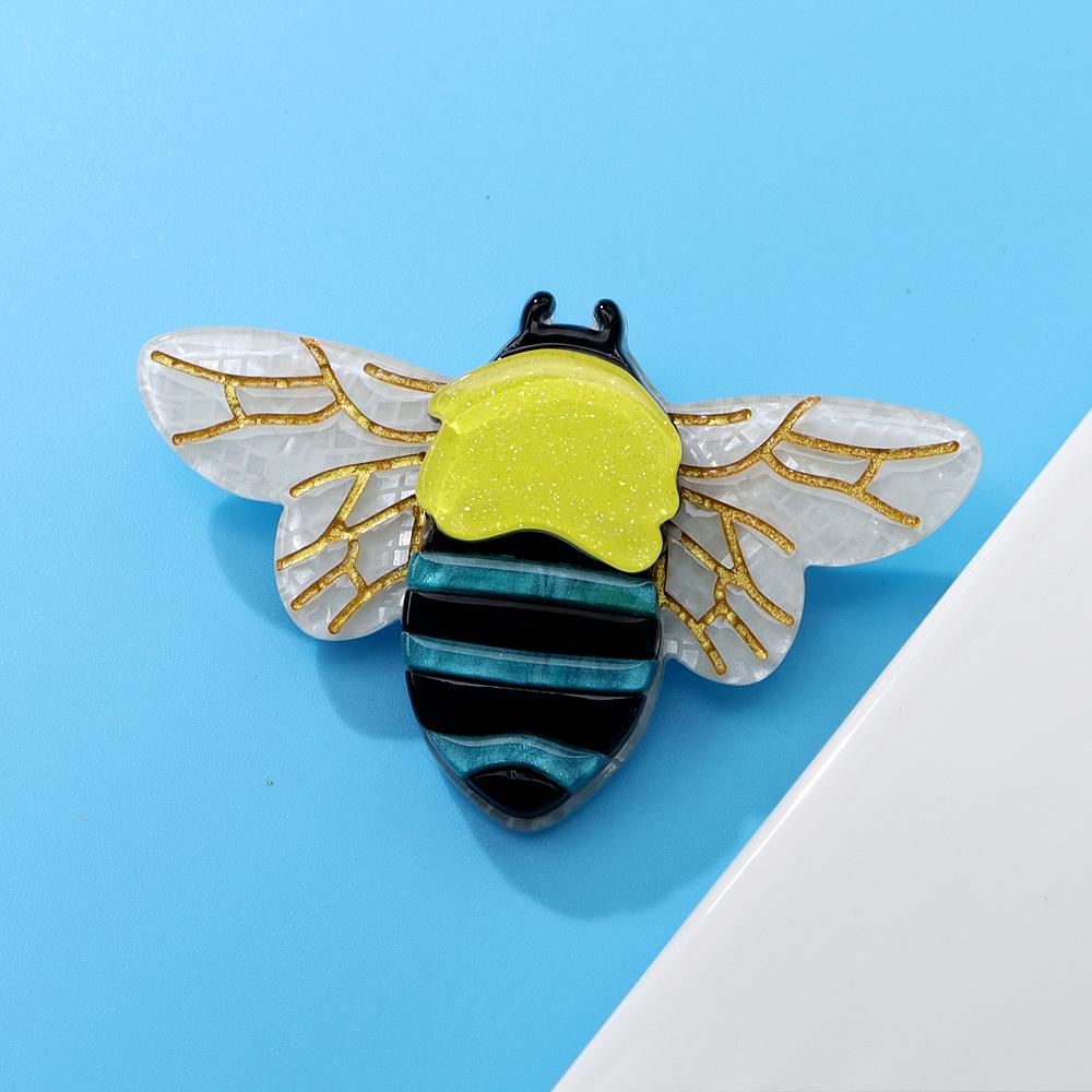 New Acrylic Cute Bee Brooches For Women Small Fashion Insect Pin Cartoon Design Suit Shirt Accessories High Quality
