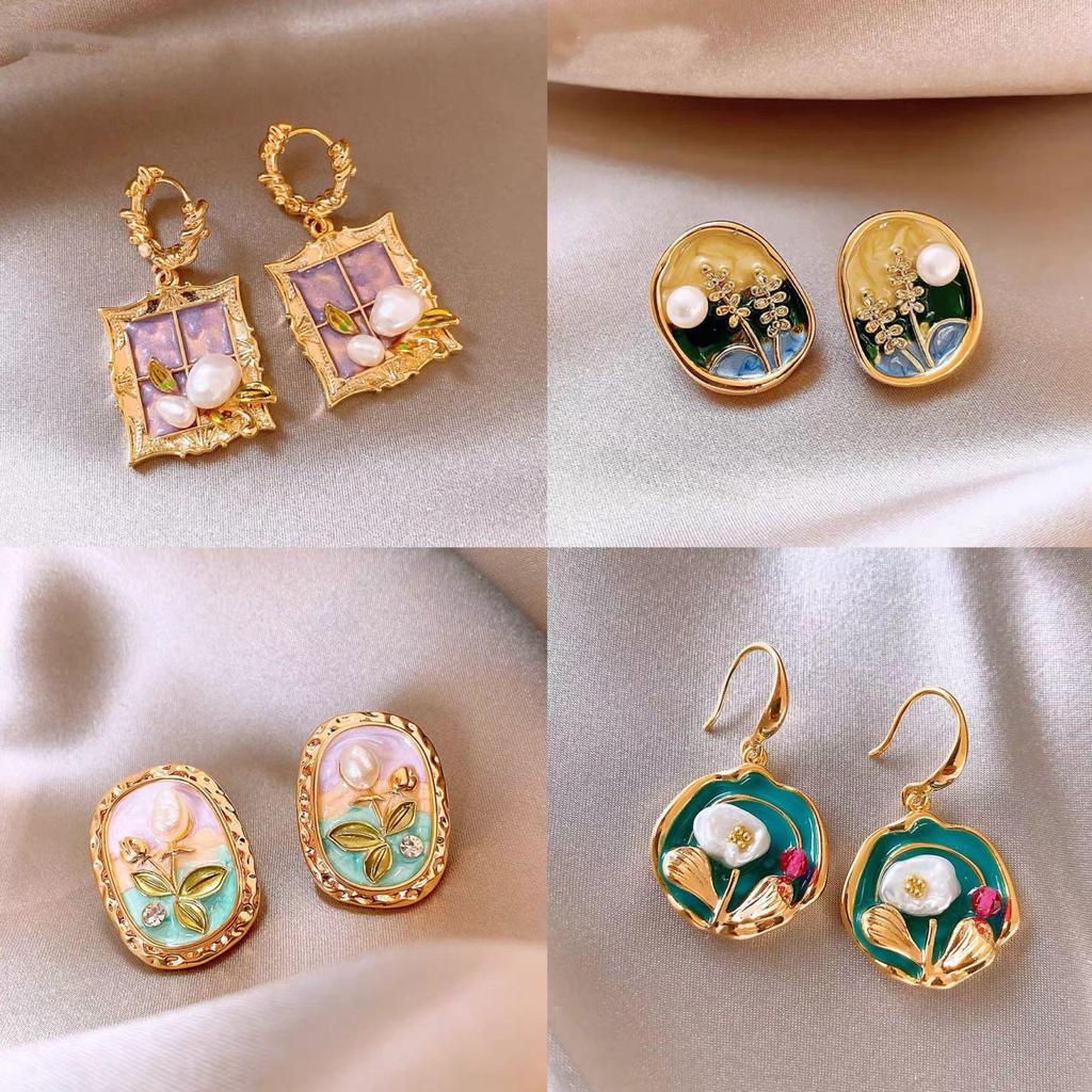 Gold Plated Pearl Flower Stud Earrings - Retro Court Style, Light Luxury, High-End Niche Design for Women