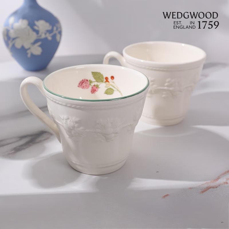 Wedgwood Happy Holidays Raspberry Ceramic Mug
