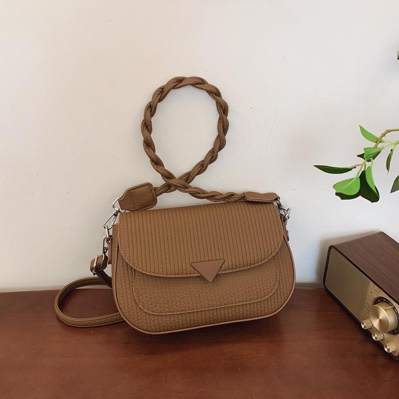 Simple and fashionable small bag women's new fashion trend shoulder bag retro casual messenger saddle bag