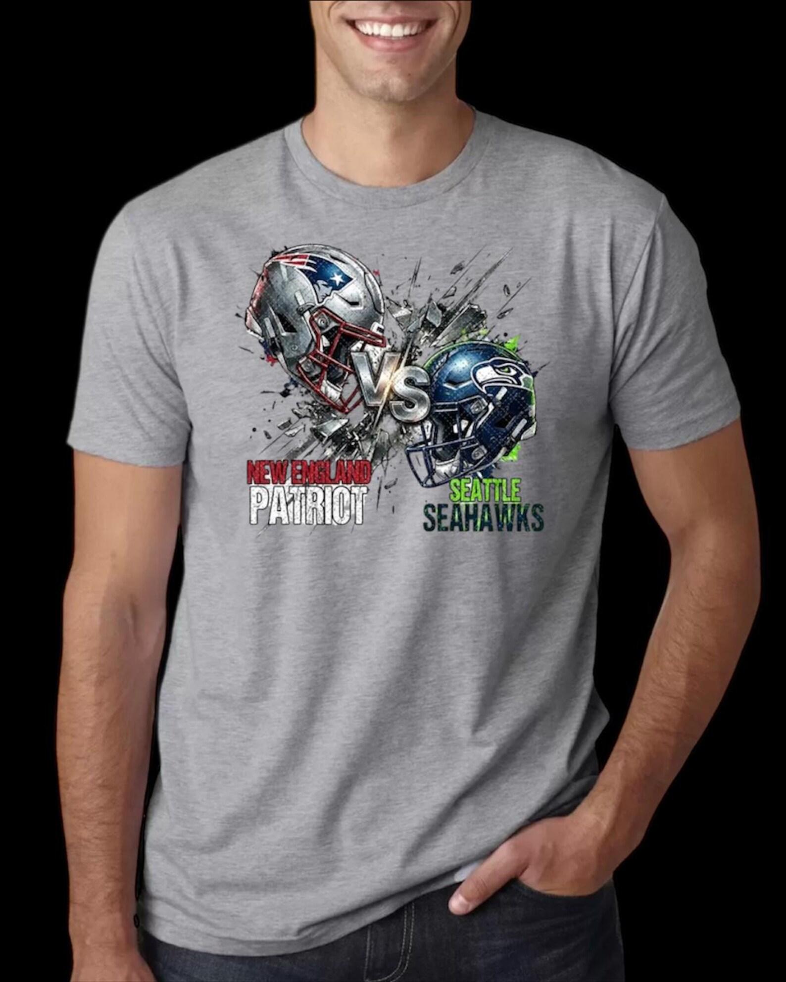 Football Showdown 2026 Graphic T shirt – Helmet smash L