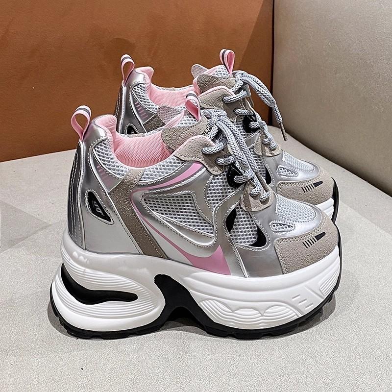 

Повседневные кроссовки на высокой платформе со шнуровкой для женщин 2025 Модный дизайнер Легкие дышащие сетчатые кожаные Толстый каблук Спортивные кроссовки папины 39