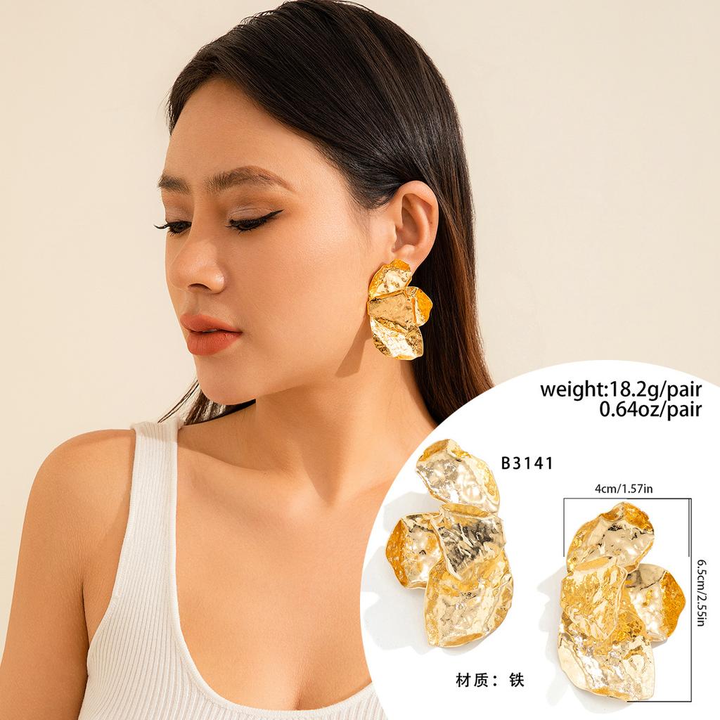 Fashion pleated metal smooth folding stud earrings women's retro versatile geometric earrings earrings