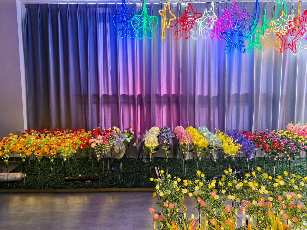 Stainless Steel LED Solar Courtyard Light - Waterproof Outdoor Fiber Optic Flower Ground Plug for Villa Garden Atmosphere