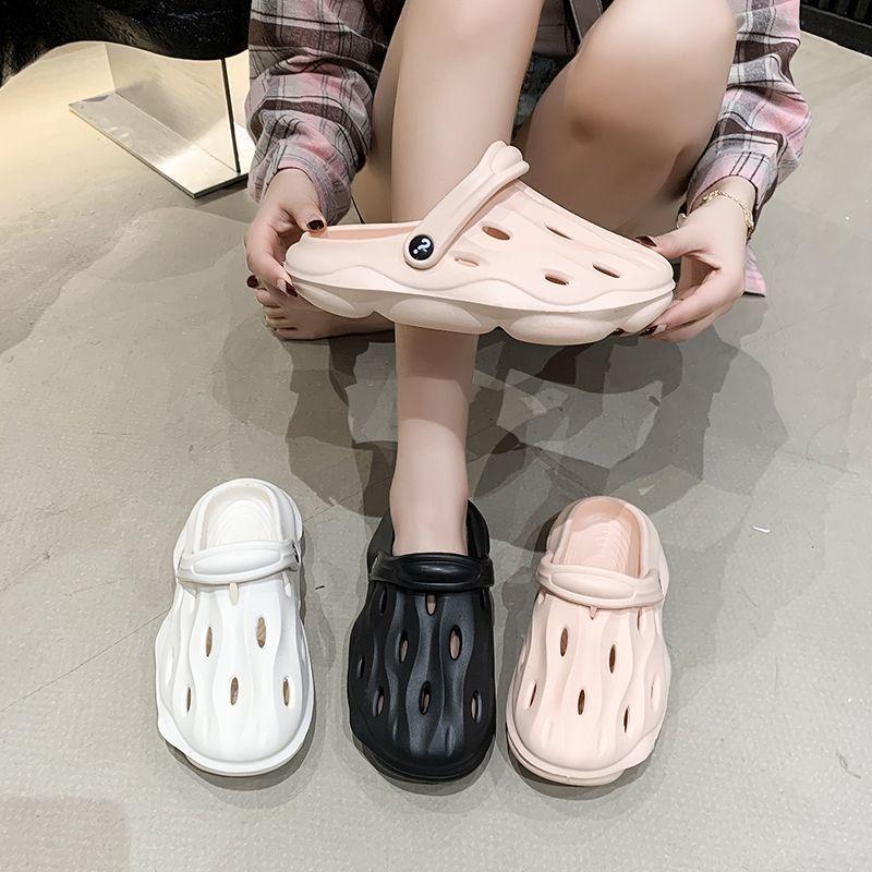 2025 Summer New Hole Shoes Women's Summer Wear Fashion Beach Platform Non-slip Sandals Bag Head Half Slippers Women