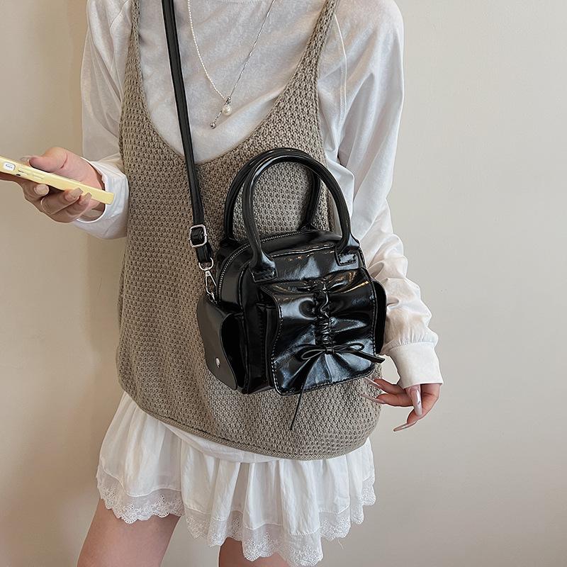 

Ballet style bow underarm bag women s summer popular versatile casual shoulder trend small square bag чёрный