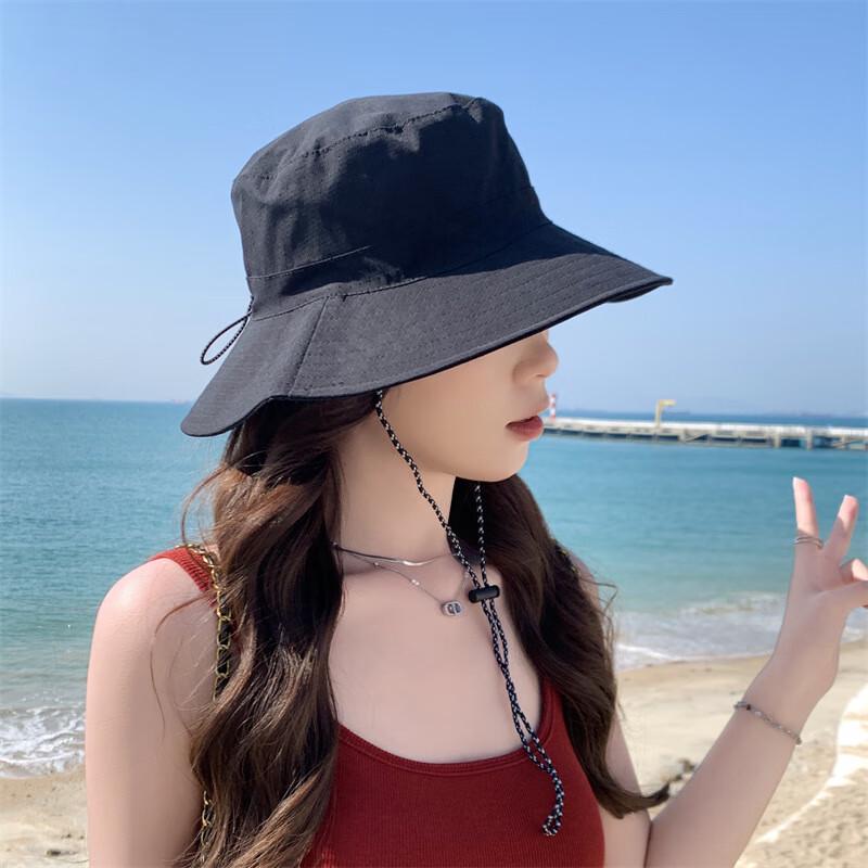 Женская клетчатая панама