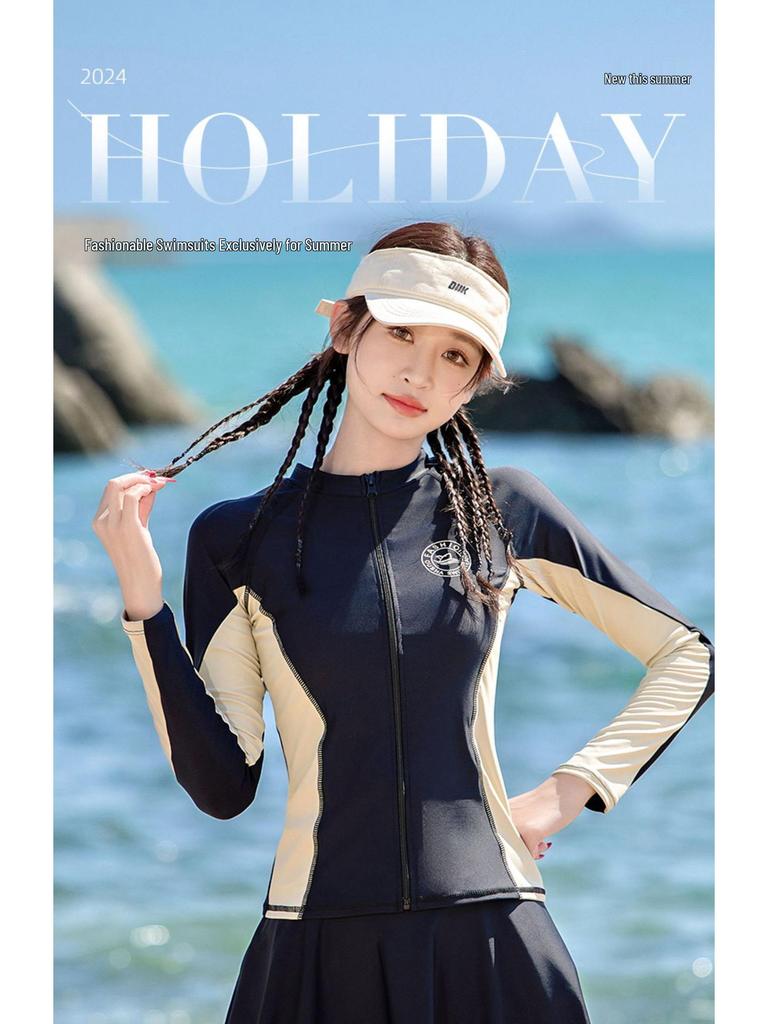 Set Costume da Bagno Sportivo da Donna 2025 a Quattro Pezzi con Maniche Lunghe Protezione Solare