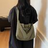 Premium sense large capacity new fashion shoulder bag versatile commuter oblique span bag women