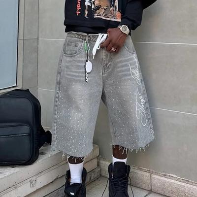 FlowStreet Mode Herren Sommer Lässig Jeansshorts Knielang Trendig Buchstaben Bestickt Glänzende Strasssteine Dekoration Jeansshorts mit Taschen