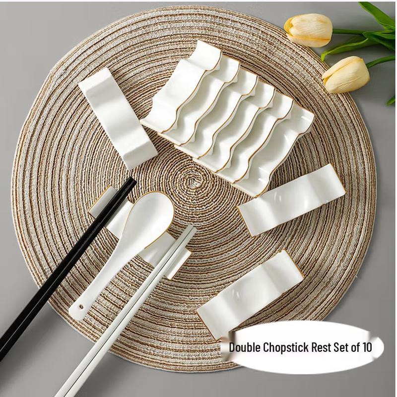 

Tái Shùn Ceramic Gold-Rimmed Double Chopstick Rests