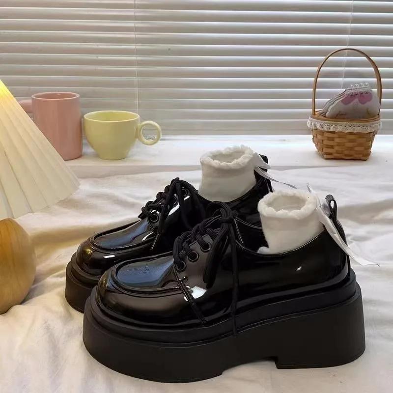 Fashion Winter Shoes Women British Style Oxfords Clogs Platform Female Footwear Autumn Preppy Leather New Retro Cross Creepers Dress