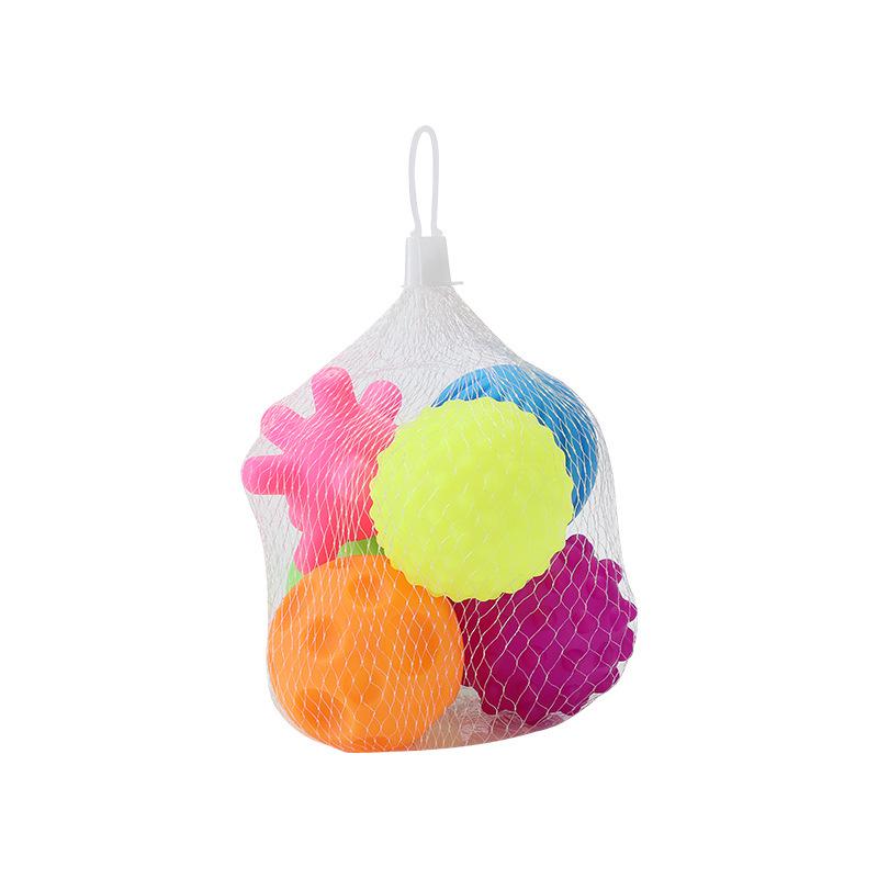 Interactive Bite-Resistant Vinyl Dog Toy for Teething and Water Play