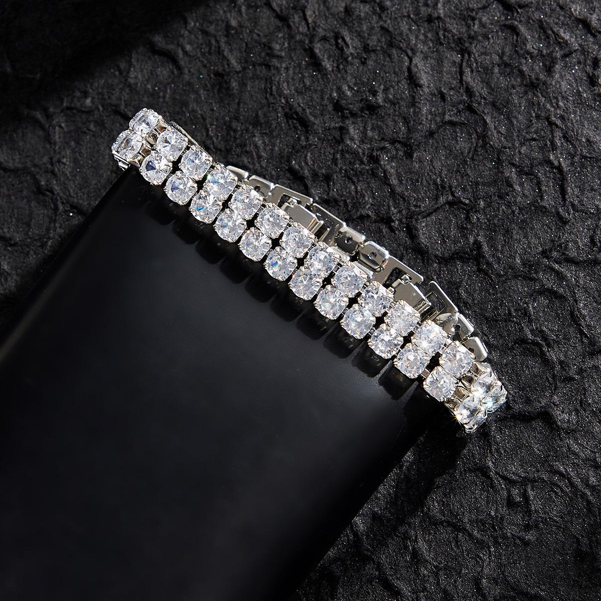 

Легкий Роскошный Темпераментный Мужской Браслет Хип-Хоп Металлический Ветер Круглый Бриллиантовый Браслет Рок Панк Стиль Супер Вспышка Двухрядный Цирконий Ювелирные Изделия серебряный