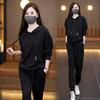 Conjunto Esportivo Casual para Mulheres no Outono e Inverno Tendência Quente Moletom com Capuz e Calça Legging Conjunto de Duas Peças