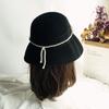 French Elegant Black Pearl Mesh Basin Hat Women'S Autumn And Winter Wool British Versatile Vintage Hepburn Fisherman Hat