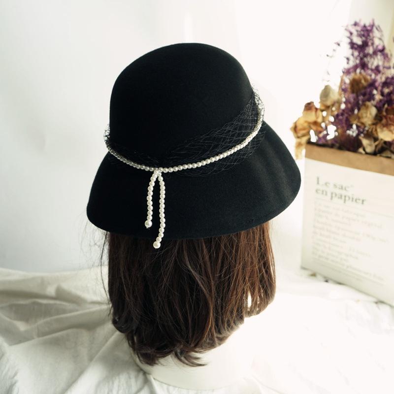 French Elegant Black Pearl Mesh Basin Hat Women'S Autumn And Winter Wool British Versatile Vintage Hepburn Fisherman Hat