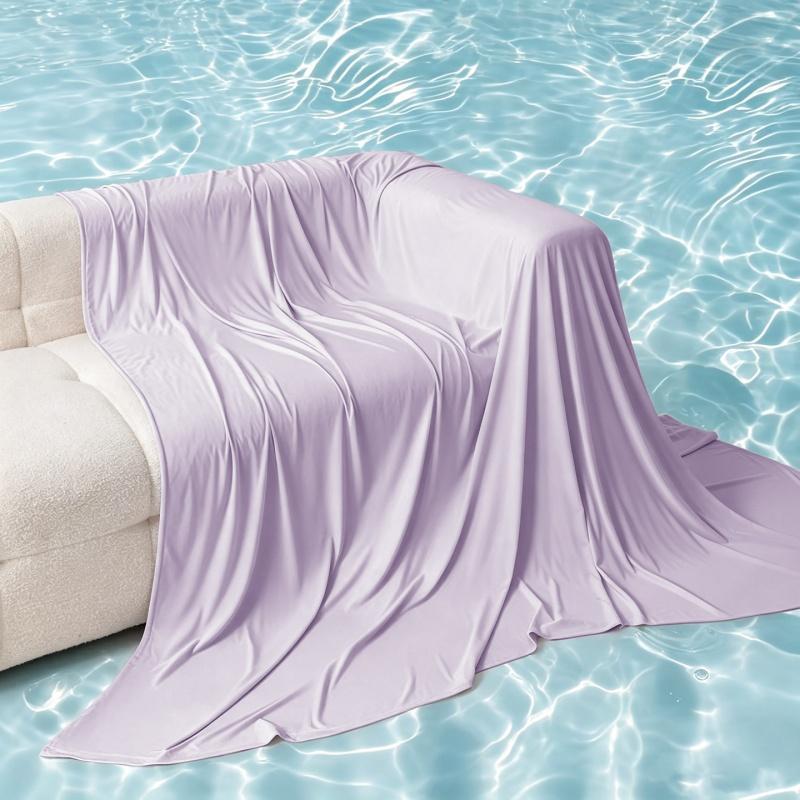 Summer Cooling Blanket Ice Silk Skin-friendly Breathable Lightweight Quilt for Air Conditioner Room Travel Blanket for Camping