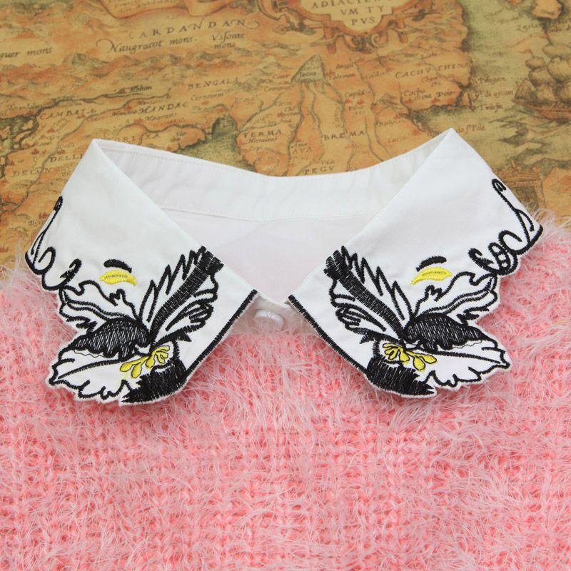 Fashion White Embroidery Fake Collar Woman Detachable Collar Women Vintage Ladies False Blouse Collar Lapel Half Shirt