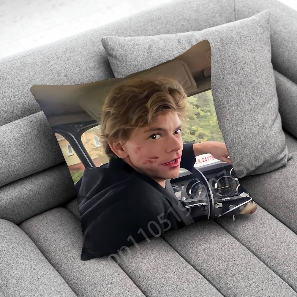 Actor T-Thomas Brodie Sangster Throw Pillow Case For 45*45cm 40cm 55cm 50cm 30cm Square Car Pillowcase Shell