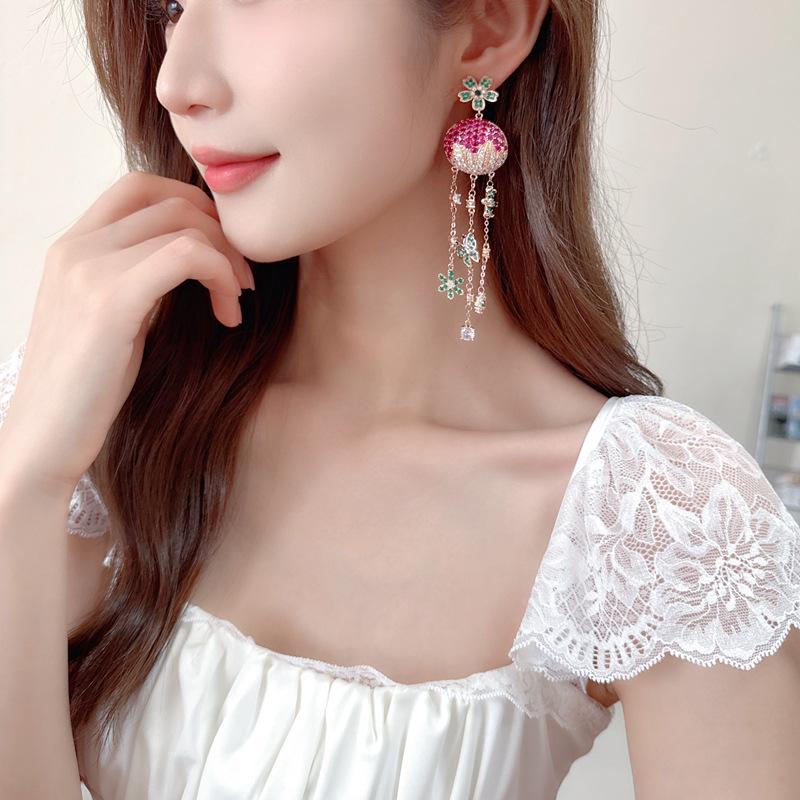 Women's Light Luxury Design Elegant Pomegranate Flower Tassel Earrings Fashionable And Versatile, Niche Design Earrings