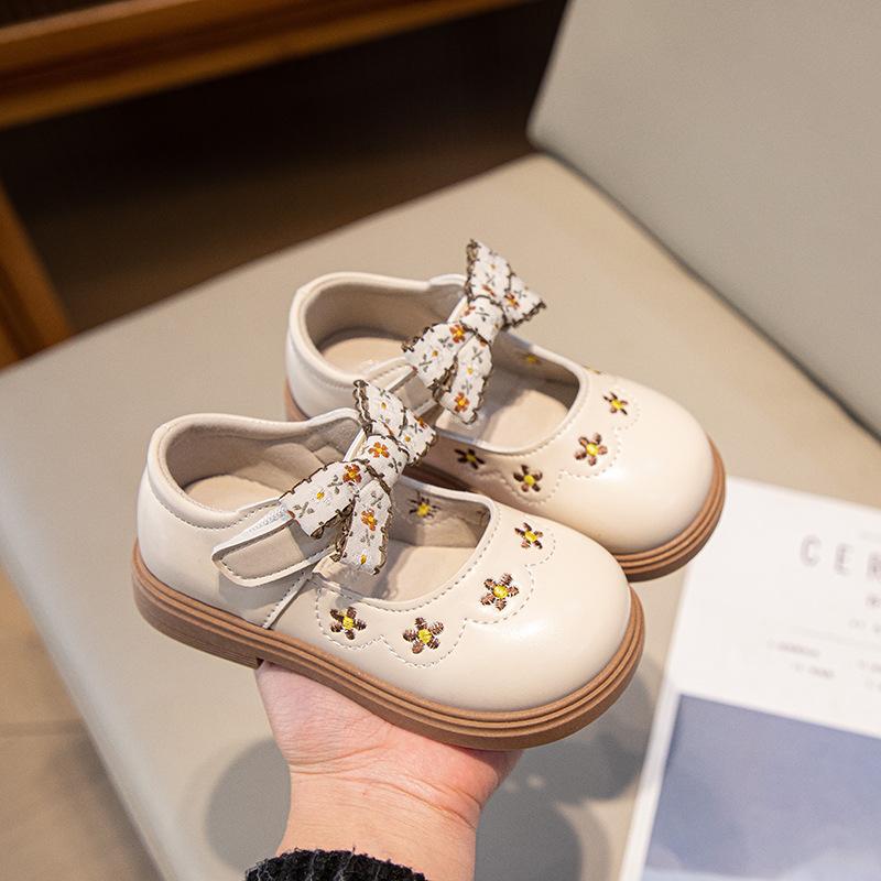 Girls' Princess Shoes Spring New Girl Leather Shoe Soft soled Girl Single Shoe Fashion Children's Shoe Embroidered Girls' Shoes