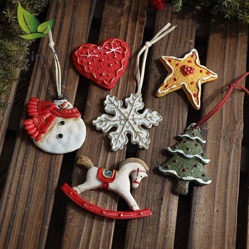 New Christmas Resin Pendant Horse Xmas Tree Decoration Christmas Socks Gift House DIY Kids Toys Gifts Xmas Ornaments