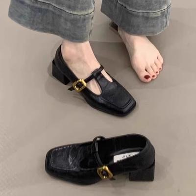 Comode scarpe singole da donna con temperamento a pedale, nuove 2024, celebrità di Internet, stile fata coreano con tacco quadrato, scarpe straniere pigre