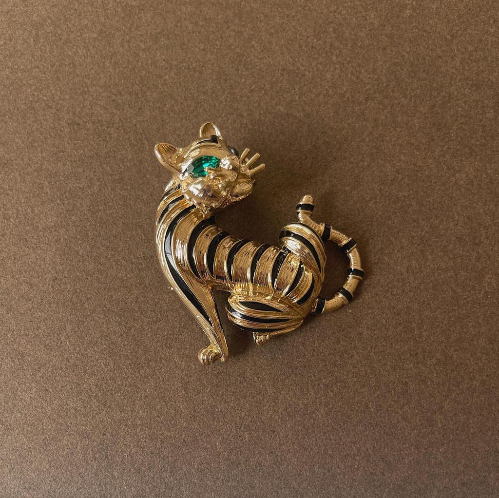 Vintage Barock Palast Stil Männer Und Frauen Fuchs Katze Emaille Musikinstrument Anzug Äußere Brosche