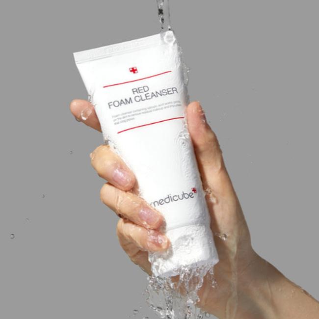 Medicube Czerwona Pianka Myjąca 120 ml / 230 ml (6 opcji)