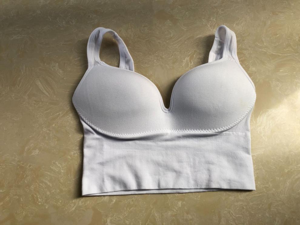 Women's Backless Sports Bra with Fixed Cup and Crossed Straps