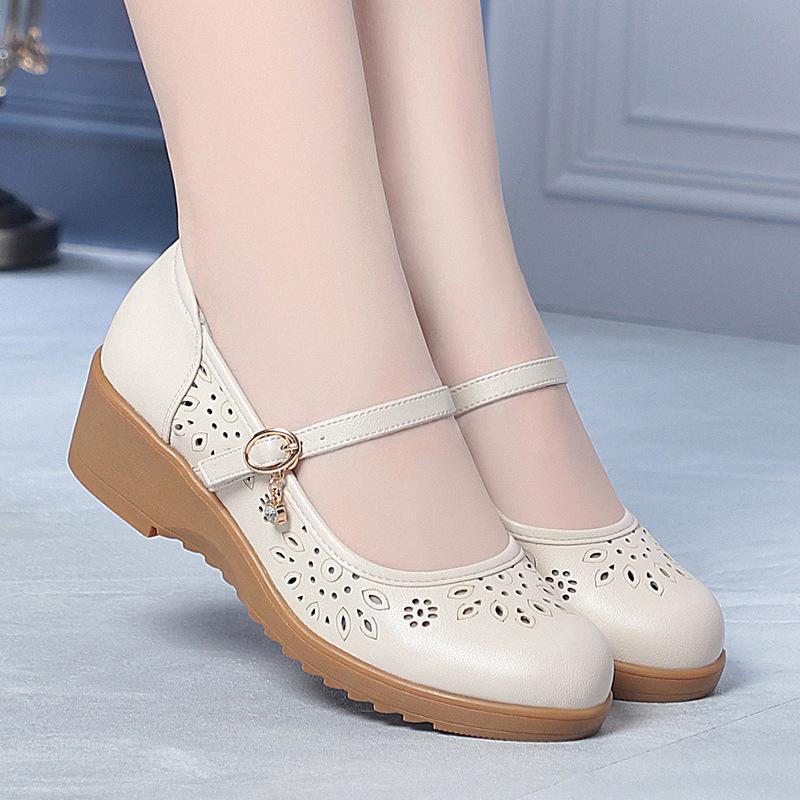 

Soft-soled Perforated Sandals with A Single Buckle, Women s Shoes, Breathable and Openwork, Summer Flats 41 бежевий