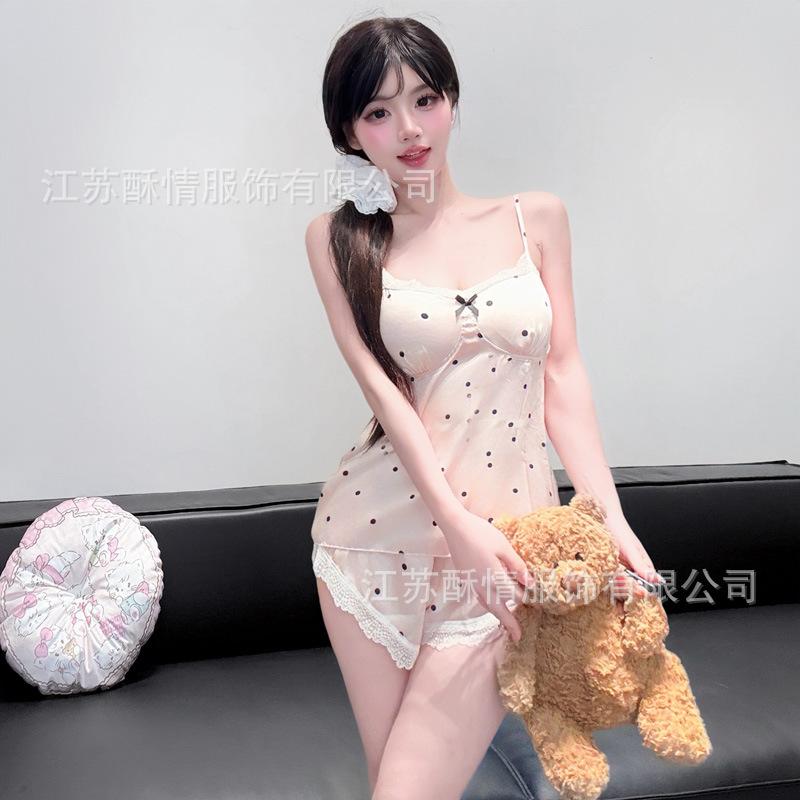 

Ice silk summer new polka dot suspender shorts silk Korean sweet girl Internet celebrity one size fits all 40-65kg