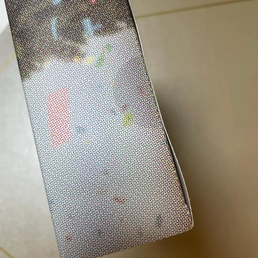 NEW JEANS (unopened) Collebunny Flash Keyring White