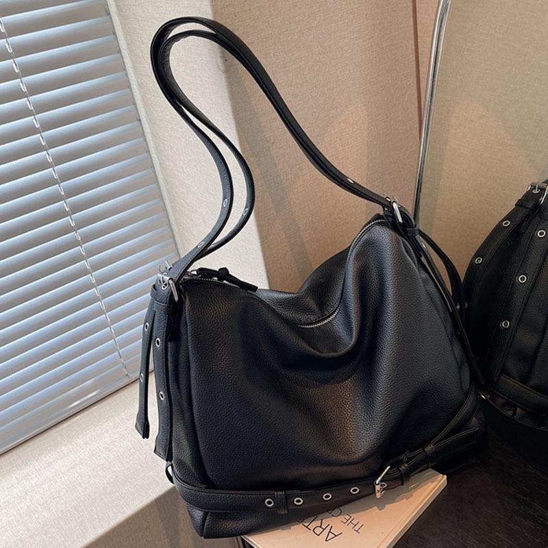 Large Capacity Shoulder Bag Women's New Autumn and Winter Fashion Messenger Bag Versatile Commuter Tote Bag