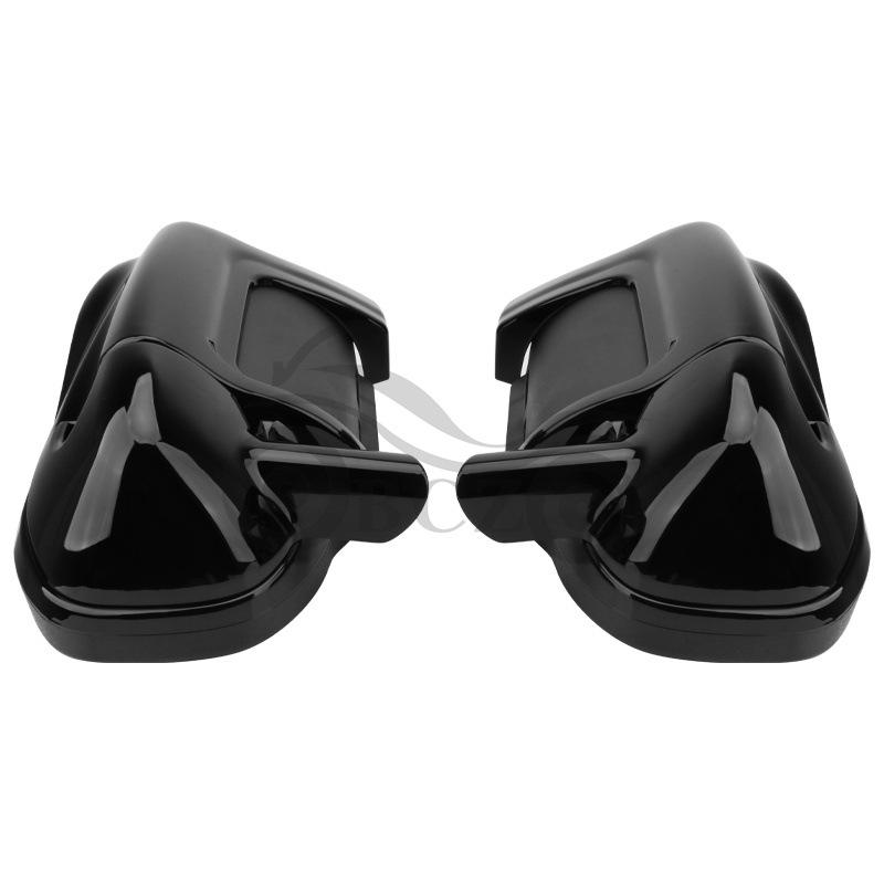 Harley-Davidson Road Glide Crash Bars with Leg Guards and Storage