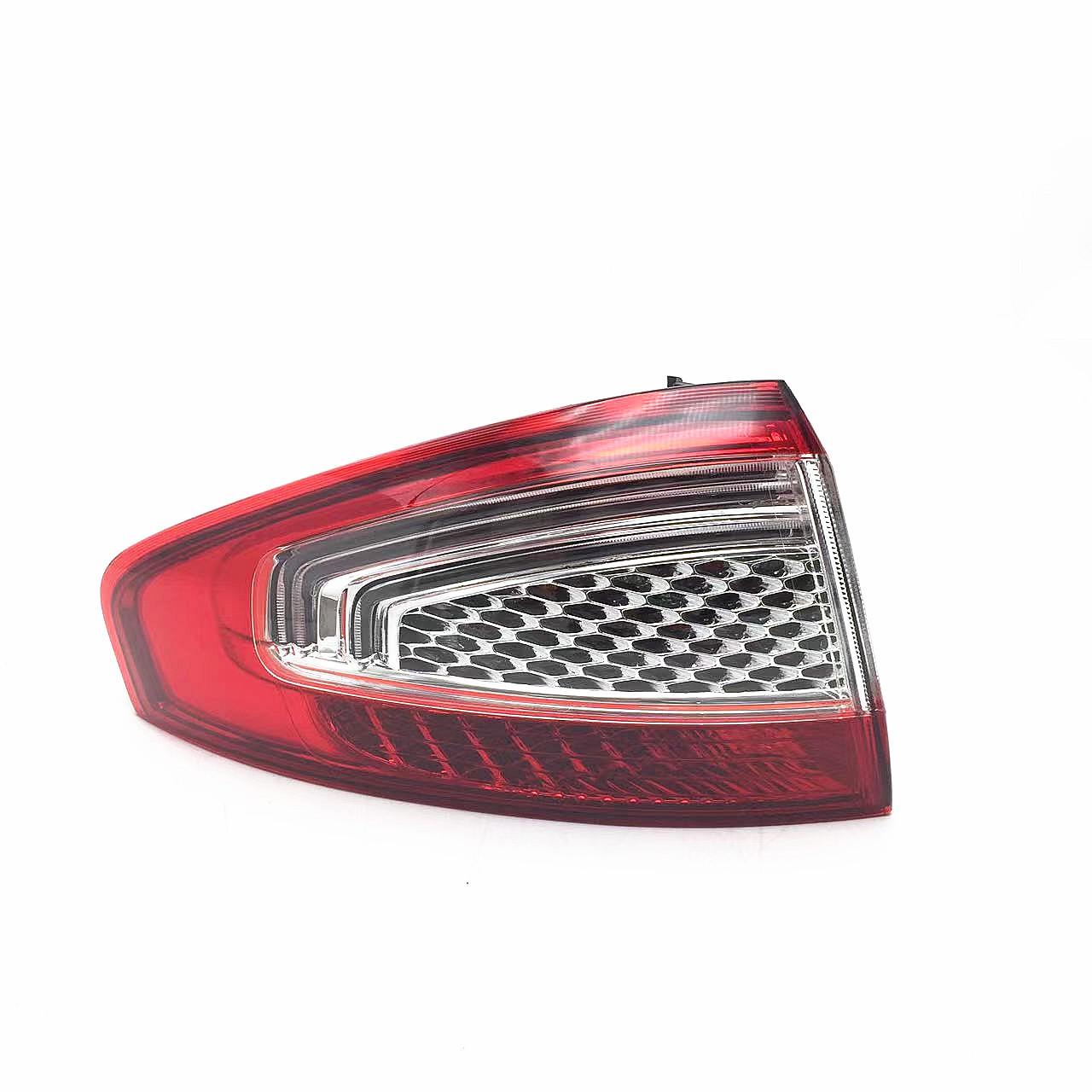 

Совместимо с Ford Mondeo 2011-2013 Задний фонарь, Стоп-сигнал и Указатель поворота в сборе Driver s Side Flat Light (Inner)