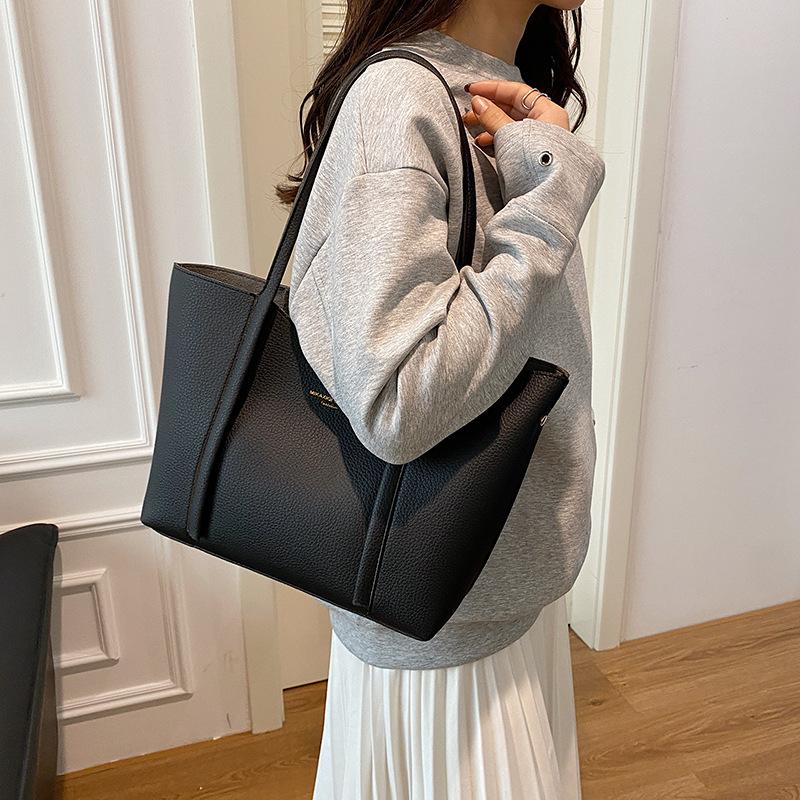 

Tote bag 2025 new imitation leather women s bag fashion bag high-end shoulder bag large-capacity commuter handbag women 38*10*24 чёрный