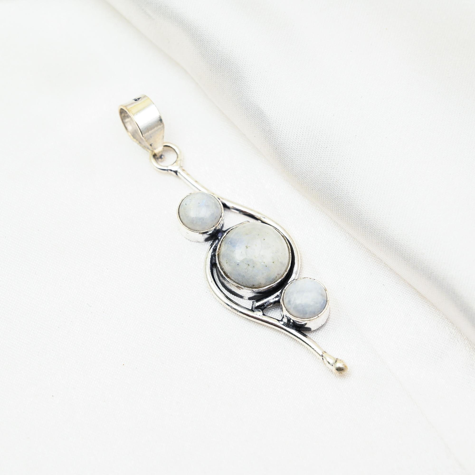 

Ювелирные изделия из радужного лунного камня, подвеска из стерлингового серебра 925 пробы, красивая ювелирная подвеска ручной работы 1.37 Inches белый