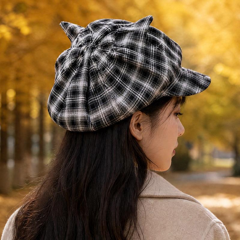 Autumn and winter Japan and Korea retro hat women's plaid simple versatile octagonal hat literary and sweet commuter newsboy hat